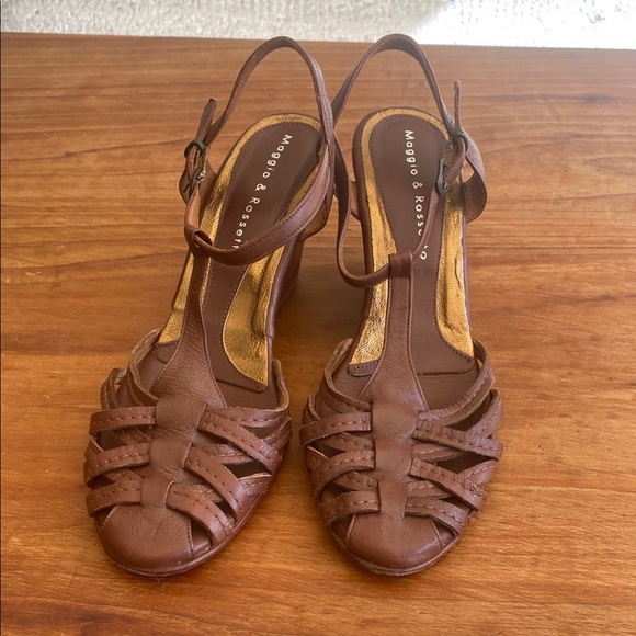🇦🇷 Maggio & Rossetto designer leather wedge sandals - Picture 1 of 9